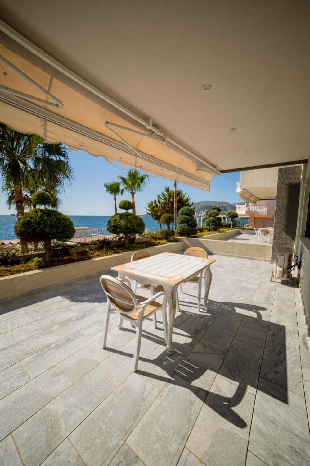 Residence Saranda International Екстер'єр фото